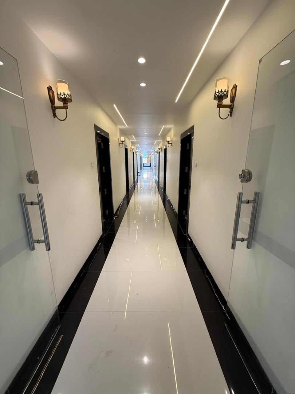 Hotel Madhuban Aurangābād Esterno foto