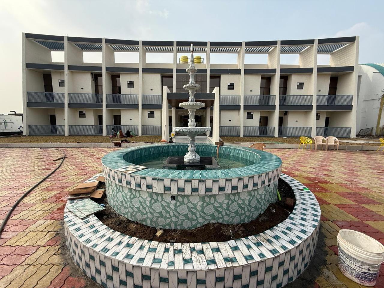 Hotel Madhuban Aurangābād Esterno foto