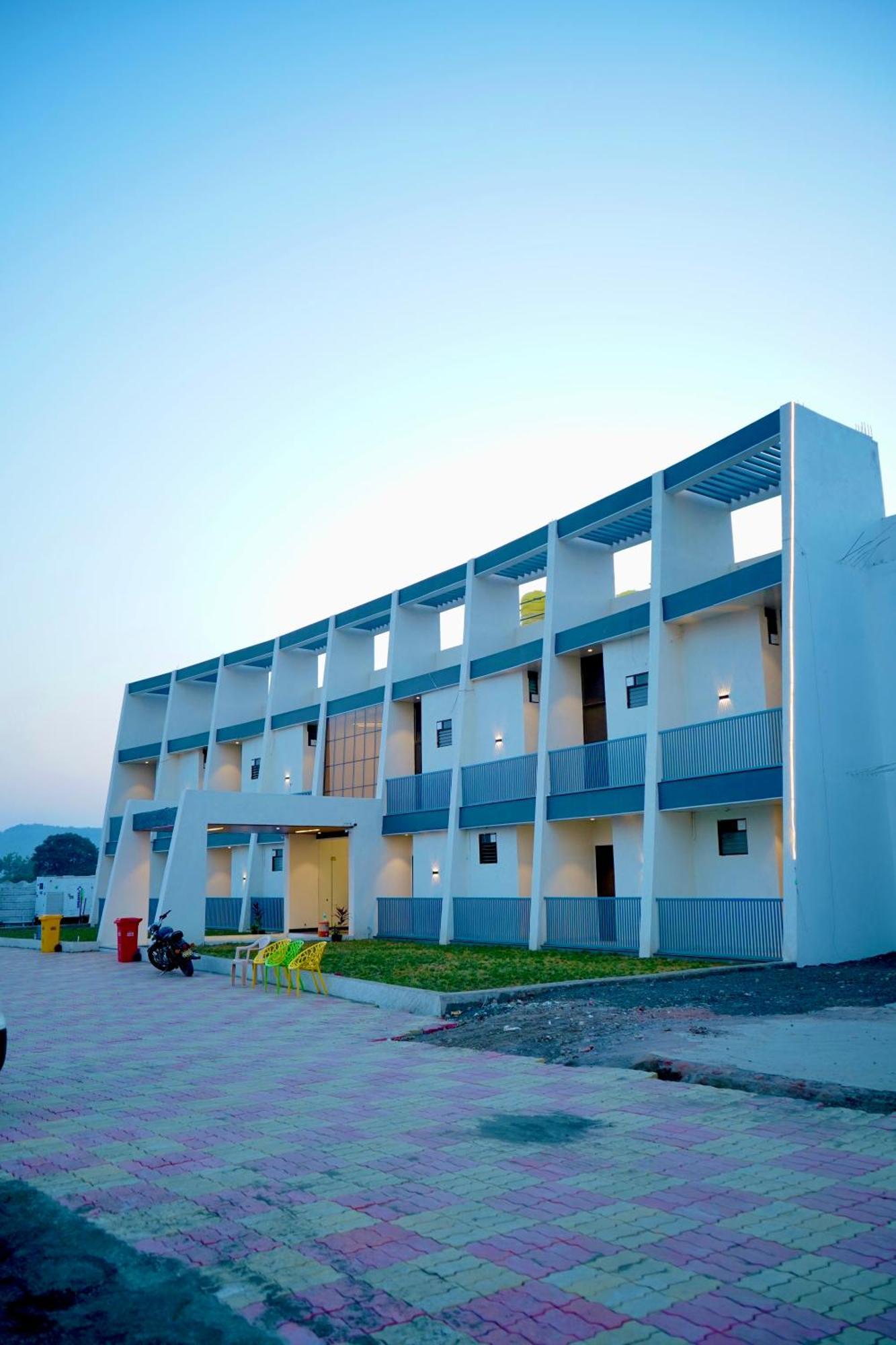 Hotel Madhuban Aurangābād Esterno foto